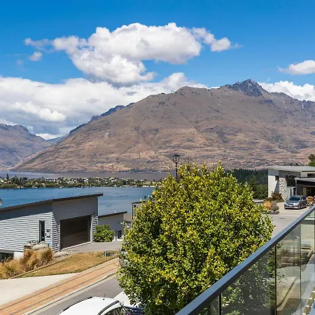 St Matthews Views Walter Villa Queenstown Exterior photo